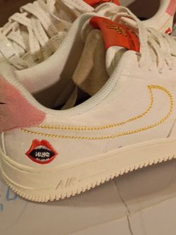 WOMEN'S NIKE AIR FORCE 1  LOW  ROCK  "N "  ROLL SNEAKERS SIZE 7 5