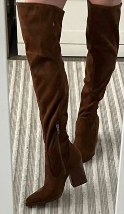 Women’s over the knee boots