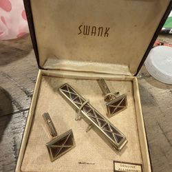 Swank cufflink + tie bar sets (Genuine Alligator)