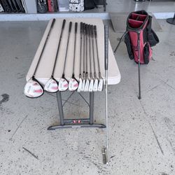 Golf Clubs 