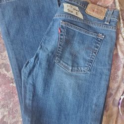 Levis 515 Size 8
