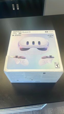 Mya quest 3 VR headset with controllers