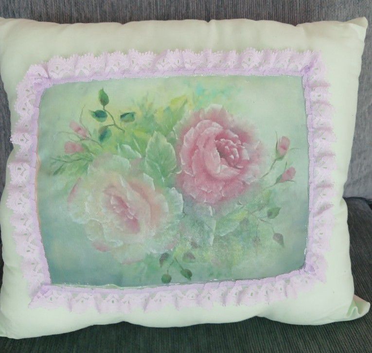 Rose's Pillow 