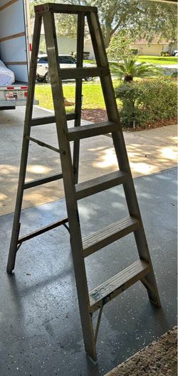 6’ Aluminum Ladder