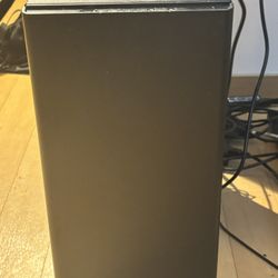 Gaming PC and 2 Monitors