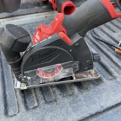 Milwaukee Cut Off Tool $75 Barely Used