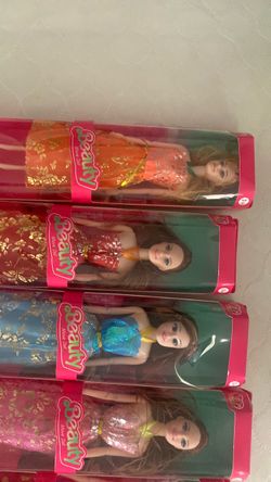6 beauty movie dolls in their boxes never touched