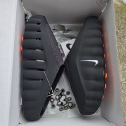 Nike Mind Slide Black Chrome Size: 6, 7, 8, 9, 10, 12, 13, 15 (Pick Up)