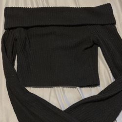 Black off the shoulder top, size XS