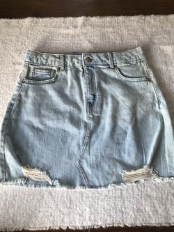 Womens Size 8 Denim Skirt-Decatur And Tropical