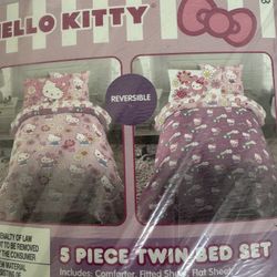 BRAND NEW Hello Kitty Twin Bed Set (5 Piece) 