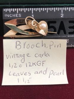 Vintage Carla 1/20 12k Gold Filled Brooch, Pin leaves and Pearl. 1.5” long