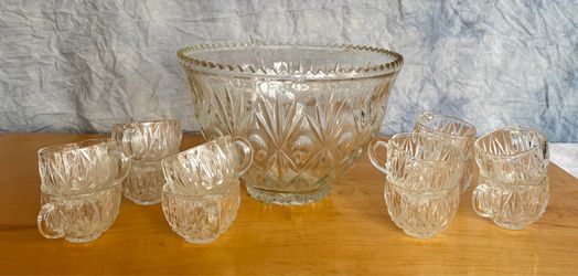 Punch bowl cut glass w 12 glass cups