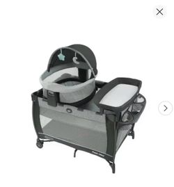 Graco pack n play travel dome lx playard-Astin: canopy,bassinet,locking wheels