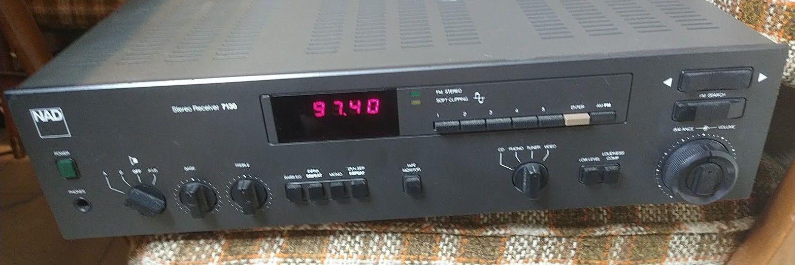 NAD 7130 Classic Receiver