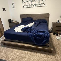 Scottsdale King Platform Bed W/ Matching Nightstands