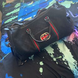 Gucci Duffel Bags 