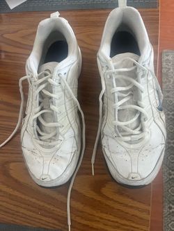 Nike tennis  shoes Size 11