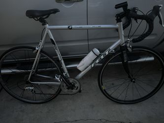 Felt Men’s Road Bike