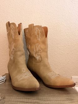 Women’s Western boots