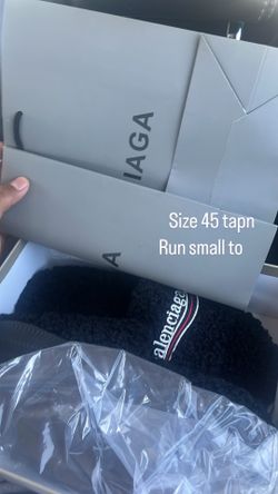 Balenciaga slides size 45 tapn