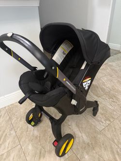 Doona car seat with base included