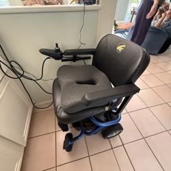Electric Wheelchair/Scooter