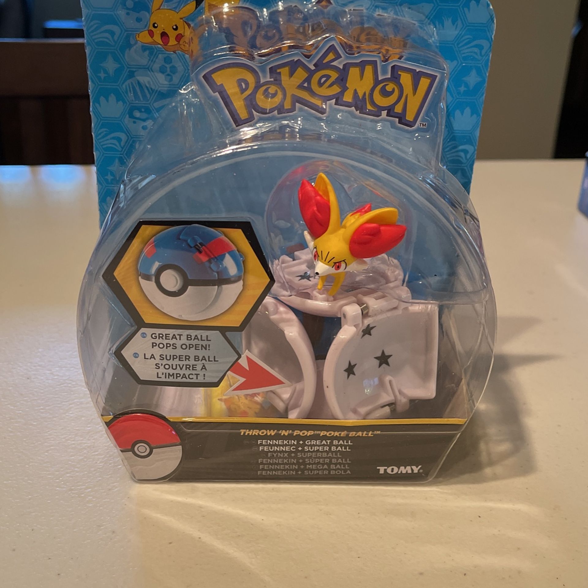 Pokémon Throw N Pop Poke Ball NIB