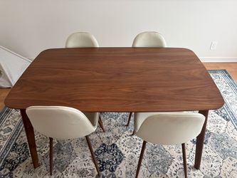 Dining table & 4 chairs
