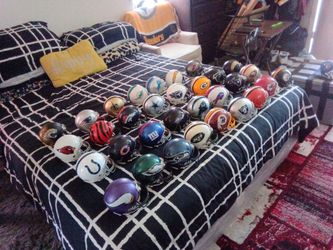 NFL MINI FOOTBALL HELMETS ALL 32 TEAMS