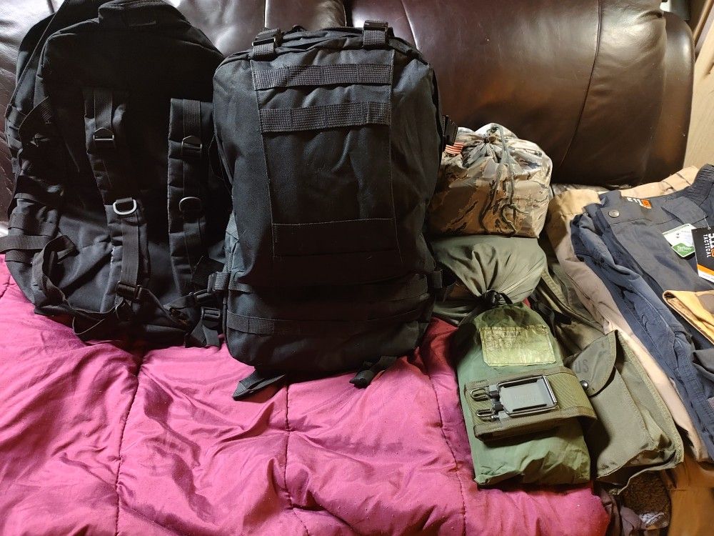 2 Backpacks