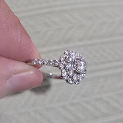 10K Gold 1.00 Carat Diamond Cocktail Ring
