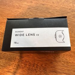 Rarely Used Moment Wide Lens M Series