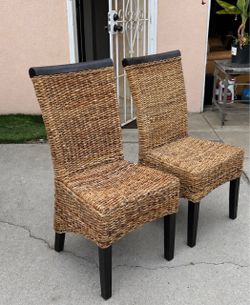 Set of 2 or 4 woven dining chairs