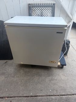 Chest freezer