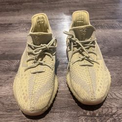 Yeezy 350 V2 “Antlia” (Non-Reflective)