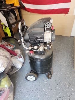 Husky compressor 10 gallons