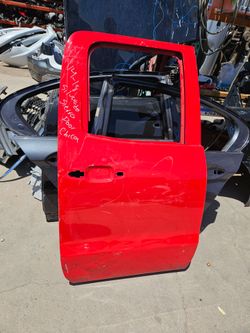 Chevy Silverado Gmc Sierra right rear door small oem