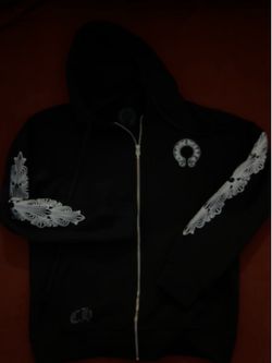 Chrome heart zip🙌🏽🙌🏽🙌🏽