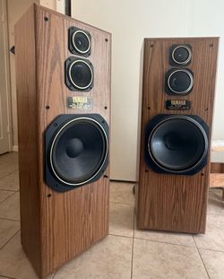 Yamaha NS-A228 Vintage Floor Speakers