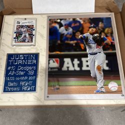 Justin Turner Picture And Baseball Card 