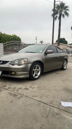 A 2002 sunroof RSX type S swap K 24 engine and K 20 transmission from the RSX type S