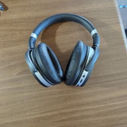 Sennheiser Model  HD 4.50 BTNC