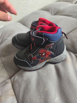 Spiderman toddler boots