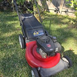 PUSH MOWER EVERYTHING WORKS 