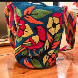 Columbian Crossbody WAYUU Crochet Bucket Bag Hand Woven. $75 