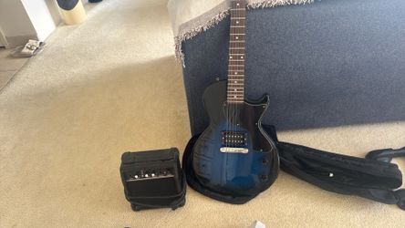 Electric guitar with Amp
