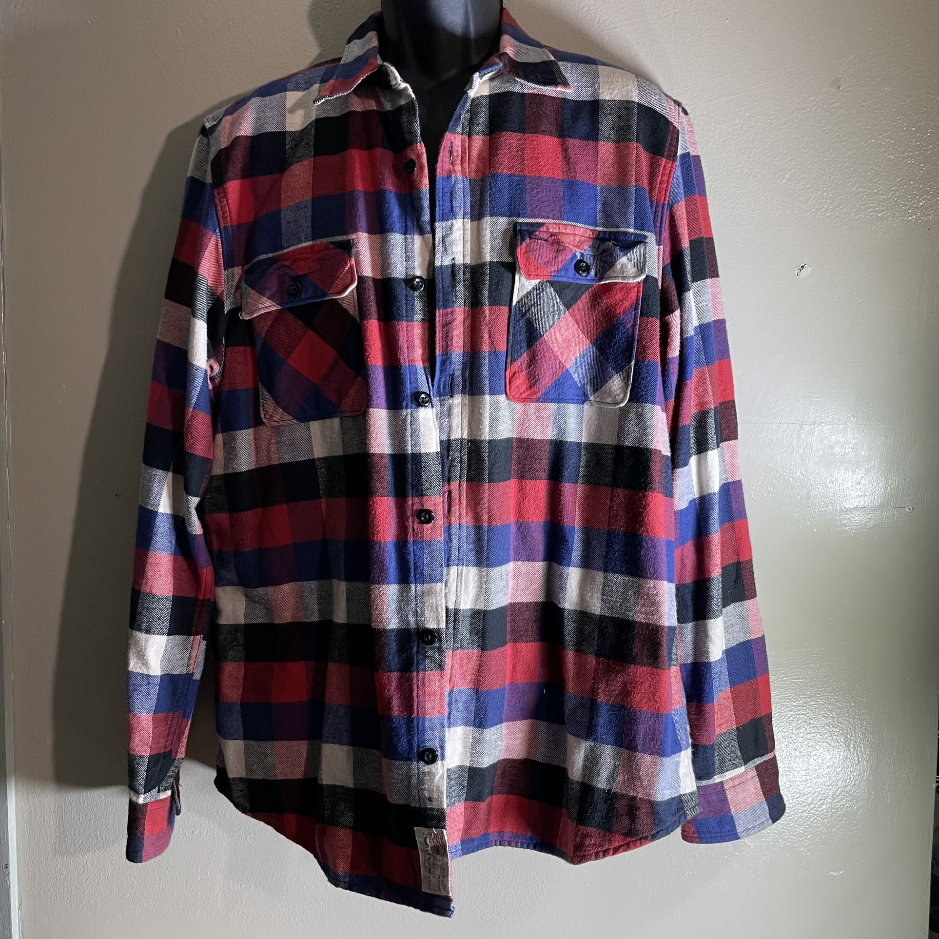 Denim Supply Co Ralph Lauren Mens Button Up Shirt Sz XL Plaid Pocket Long Sleeve.  Beautiful nice flannel Has a great weight to it Feels so comfortabl