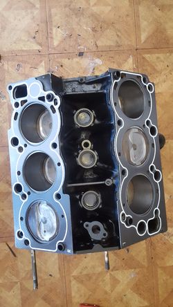 Se Reparan motores, cabezas, cadena de tiempo, bombas de agua, etc..... Muy buenos precios!