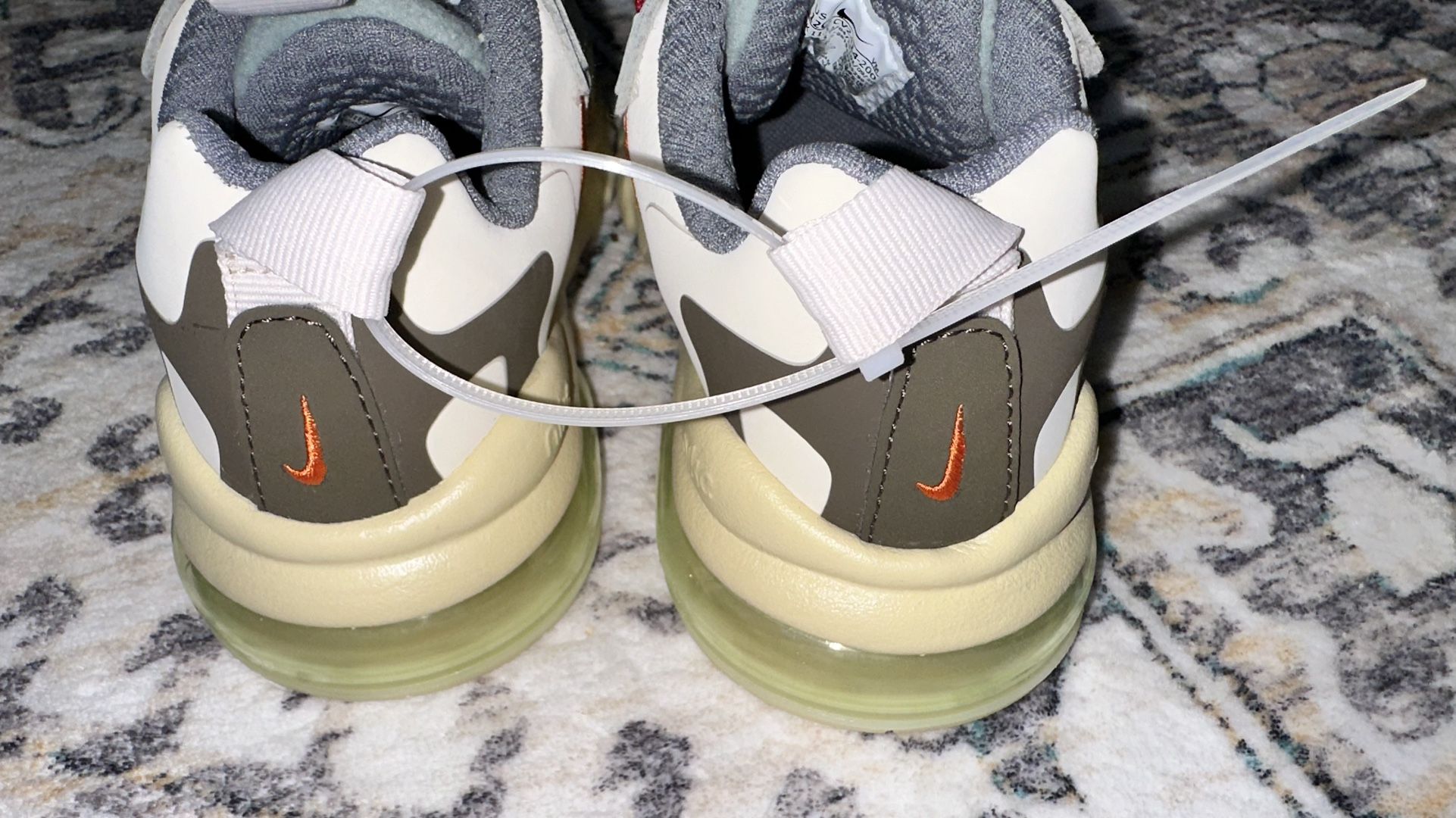Nike Air Max 270 React Travis Scott Cactus Trails